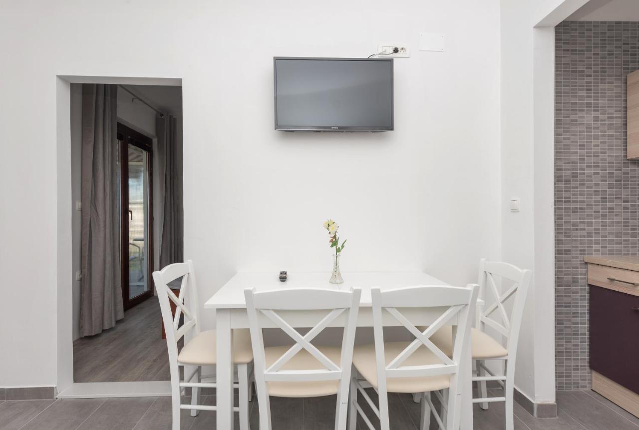 Tonka Apartments Gradac  Extérieur photo